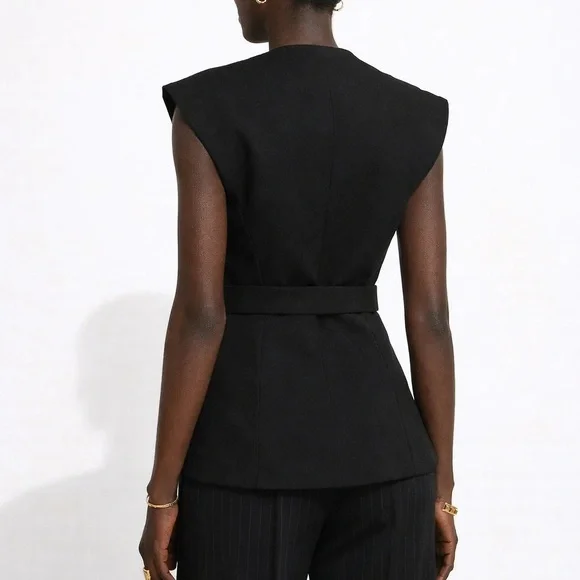 NWT Lori Tailored Single-Breasted Vest
By Wisteria / Compare to Balmain - Picture 2 of 3